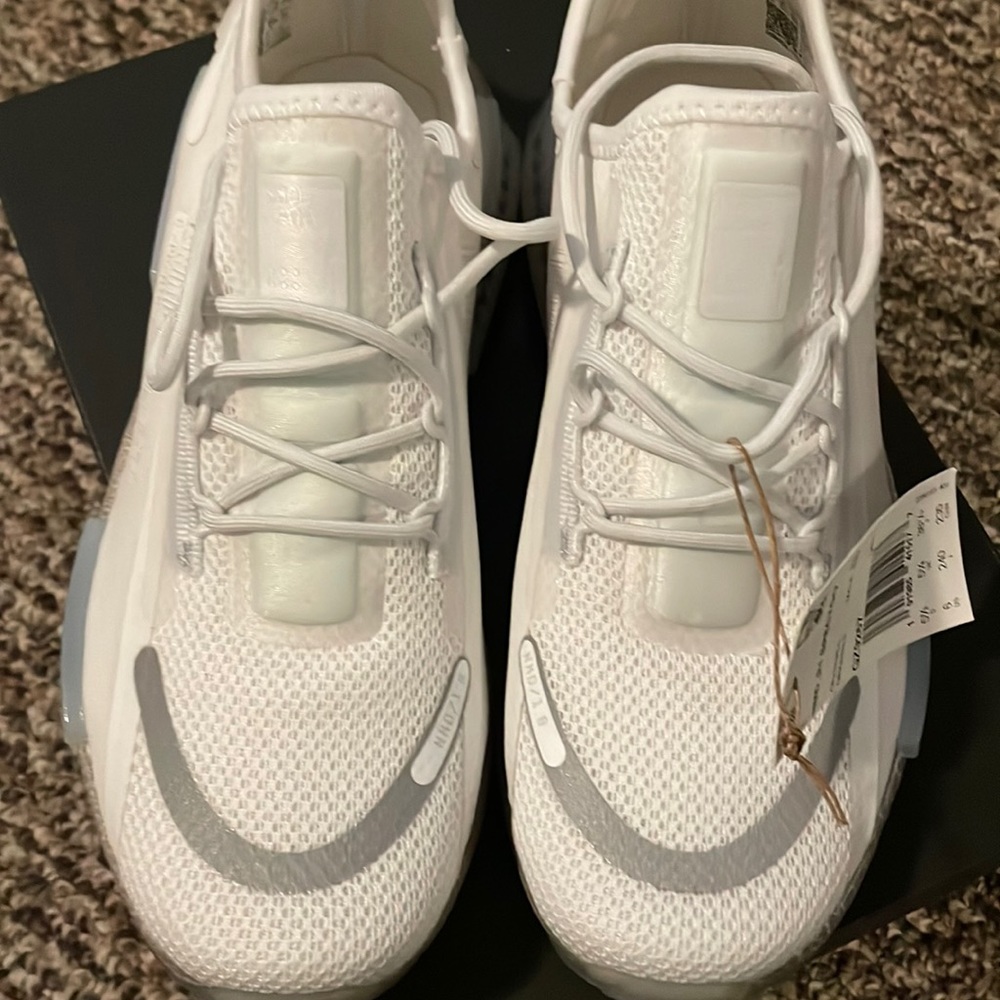 Mens Adidas NMD R1 white NWT
